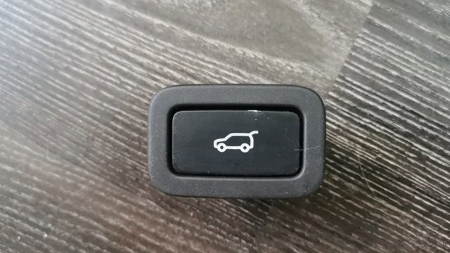 Кнопка приводу замка задньої 3/5 двері (ляди) CPLA10E998AA LAND ROVER