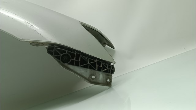 Кронштейн бампера переднього, зовнішній правий 5253553011 TOYOTA