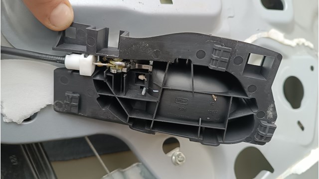 Ручка двері лівою внутрішня перед/зад 9685950377 PEUGEOT