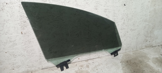 Скло пасажирських дверей 102882300J TESLA