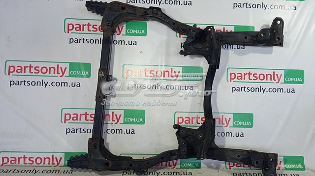Кронштейн передньої балки 57755AJ000 SUBARU
