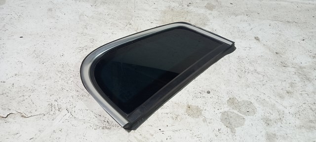 Стукло багажника, праве 5N0845042S VAG