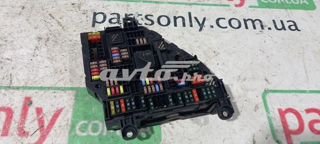 Блок запобіжників задній, салонний 61149234423 BMW
