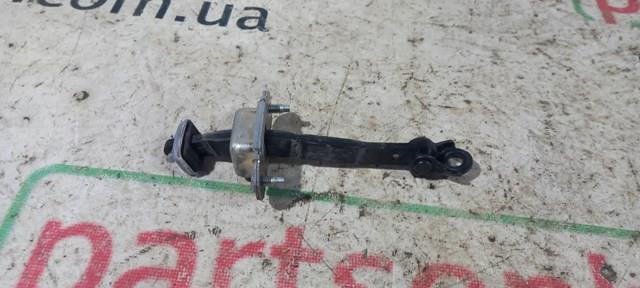 Обмежувач відкриття дверей, задній 62124FG001 SUBARU