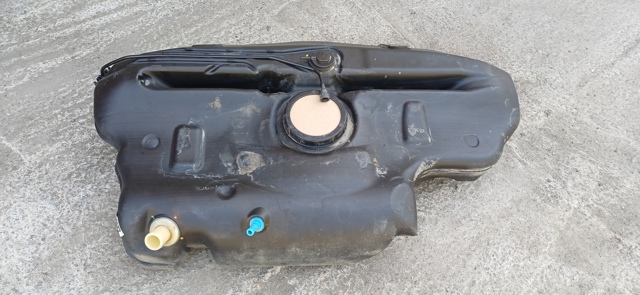 Бак паливний 7700105040 TOYOTA
