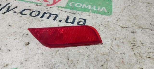 Відбивач бампера заднього правий 84281FG000 SUBARU