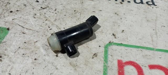 Моторчик омивача переднього скла 86611AG210 SUBARU