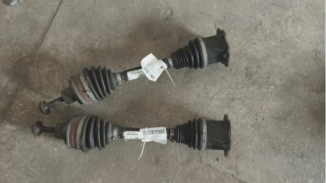 Вісь передня в зборі 8W0407271A VAG