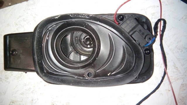 Заливна горловина бензобака 8W0809906 VAG