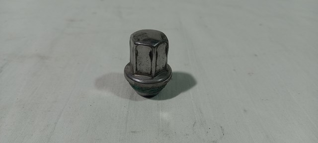 Гайка колеса 9599297 GM