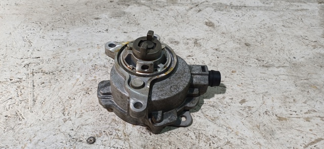 Насос вакуумний BB5Z2A451C FORD