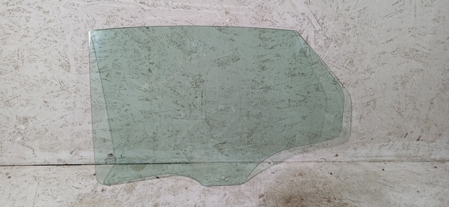 Скло заднє ліве DS7Z5425713A FORD