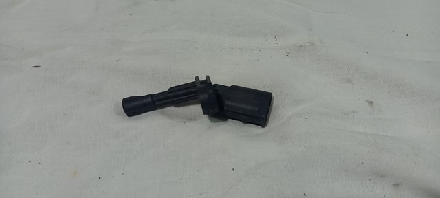 Датчик АБС (ABS) задній правий WHT003858 VAG