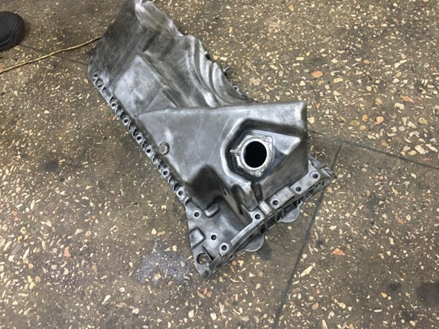 Піддон двигуна Бмв 5