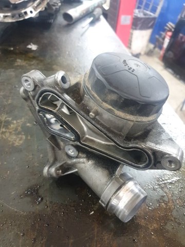 Корпус масляного фільтра 11428637812 BMW