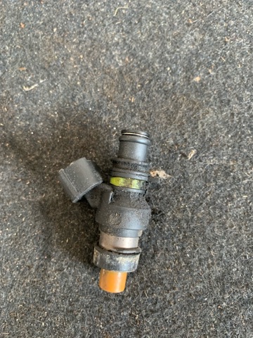Форсунка дизельна в зборі, розпилювач + тримач 16600AA230 SUBARU