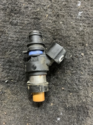 Форсунка дизельна в зборі, розпилювач + тримач 16600AA250 SUBARU
