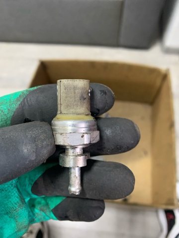 Манометри 1663900Q0A NISSAN
