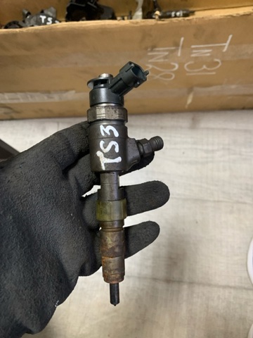 Форсунки електромагнітні 1745052 FORD