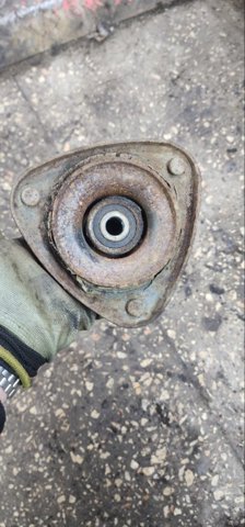 Опора стійки амортизатора переднього Subaru Impreza II