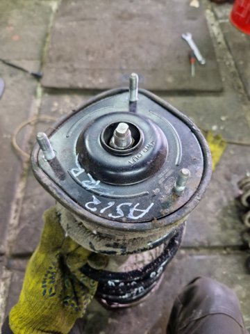 Опора амортизатора Субару Імпреза 2