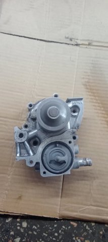 Водяний насос 21111AA270 SUBARU