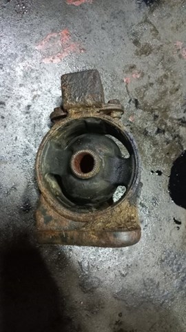 Подушка передньої опори двигуна 219102B100 HYUNDAI