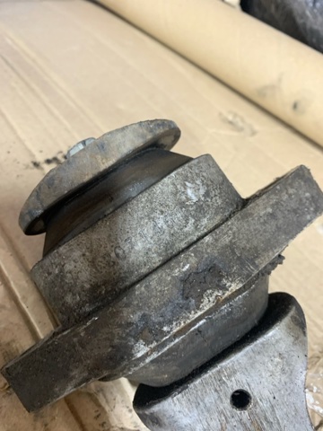 Подушка передньої опори двигуна 21950A5000 HYUNDAI