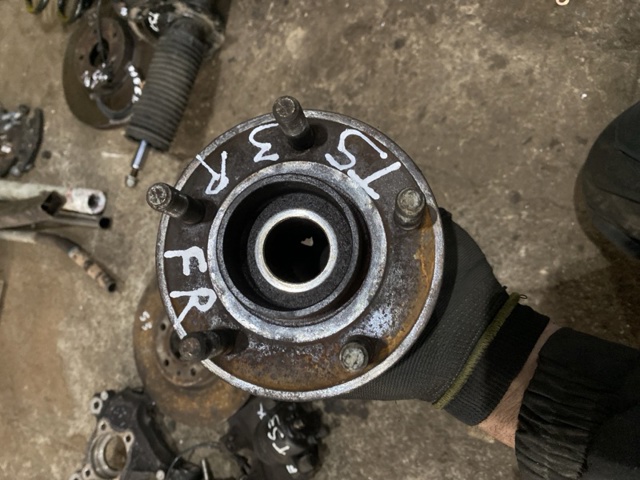 Колеса і маточини 2236123 FORD