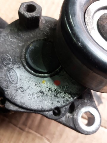 Натягувач приводного ременя 252812A200 HYUNDAI
