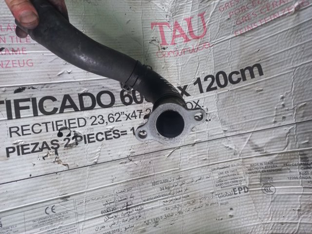 Патрубок системи охолодження 254113E000 HYUNDAI
