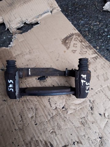 Скоба супорта переднього 26225AG110 SUBARU