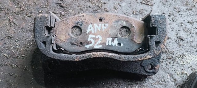 Кронштейн гальмівного супорта 26225AG110 SUBARU