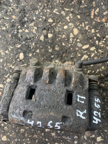 Супорт гальмівний, передній, правий 26292SC021 SUBARU