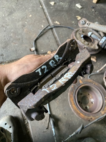Ремкомплект гальмівної системи 26625AG030 SUBARU