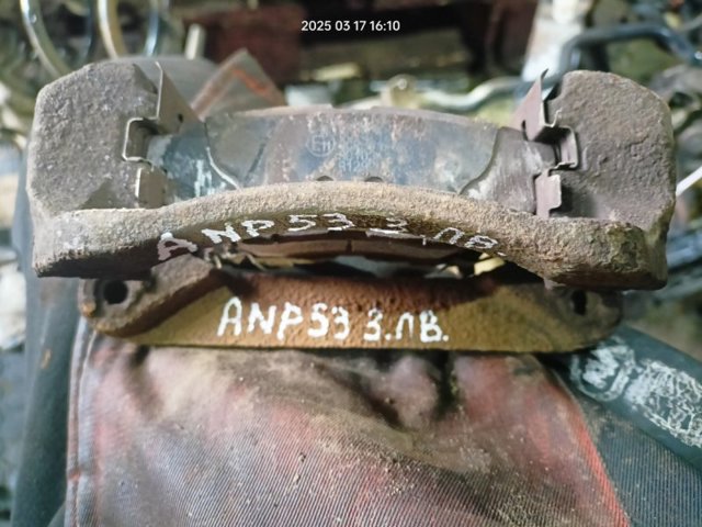 Скоба гальмівного заднього супорта 26625AJ000 SUBARU