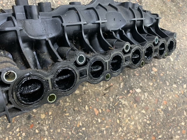 Колектор впускний 283102F311 HYUNDAI