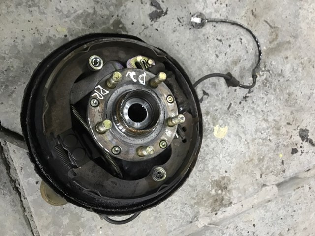 Цапфа права 28411FE000 SUBARU