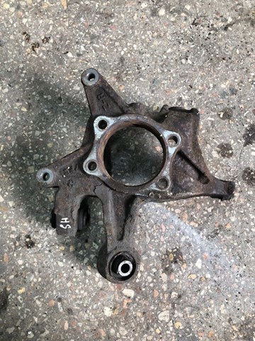 Цапфа - поворотний кулак задній, правий 28411FG020 SUBARU