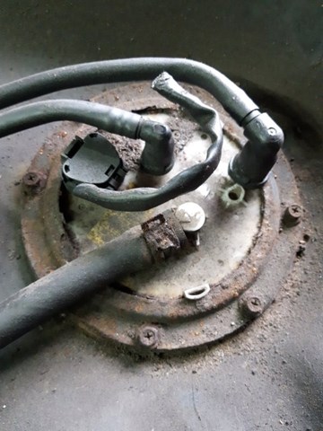 Насос занурювальний в баці 311102Y200 HYUNDAI