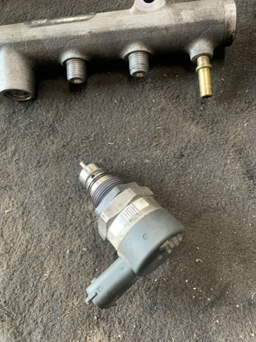 Регулятор тиску палива в паливній рейці 314022A400 HYUNDAI