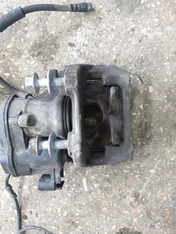 Скоба супорту заднього 34216793052 BMW