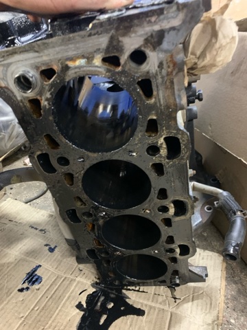 Блок циліндрів двигуна 355F32FU00 HYUNDAI