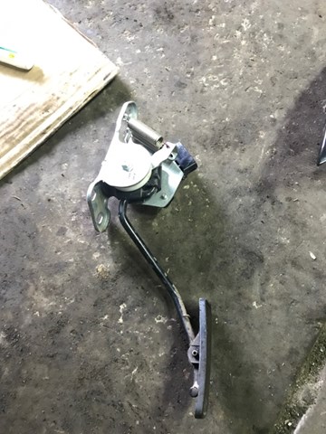 Педаль газу (акселератора) 36010AG050 SUBARU