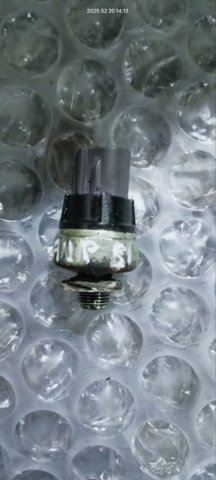 Датчик тиску масла двигуна Лексус RX 450H/350L/200T