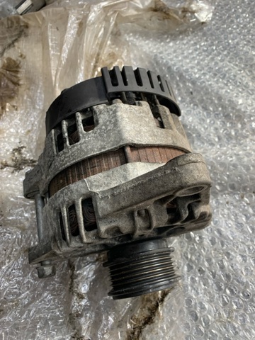 Генератор 373002A850 HYUNDAI