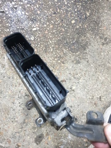 Блок двигуна 391012F250 HYUNDAI