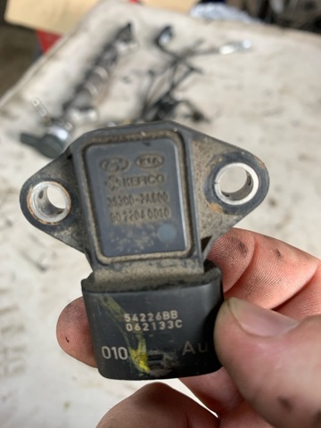 Датчик тиску повітря 393002A600 HYUNDAI