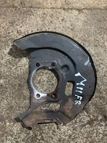 Захист гальмівного диска, переднього, правого 411514EA0A NISSAN