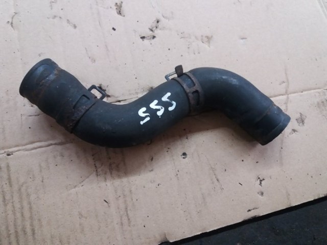 Патрубок системи охолодження 45161AG040 SUBARU